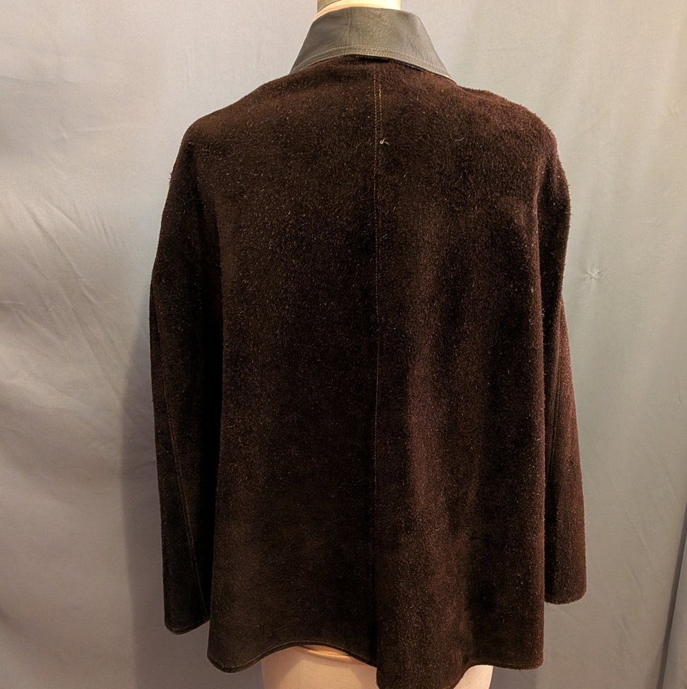 Vintage 1960s Chocolate Brown Suede + Leather Cape Poncho  Hippie style. M-L - Picture 7 of 7